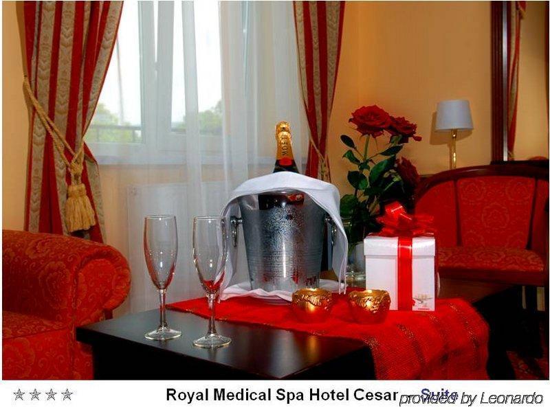Royal Medical Cezar Truskavets Exterior photo