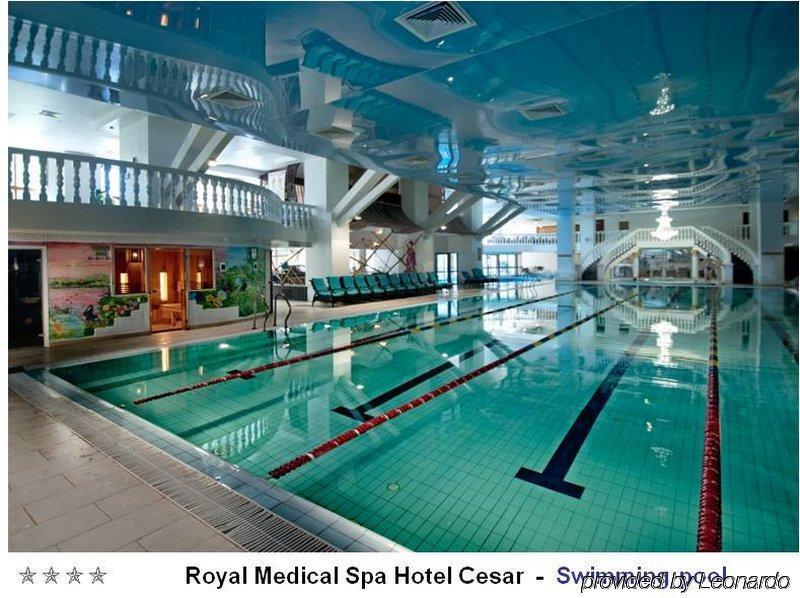 Royal Medical Cezar Truskavets Exterior photo